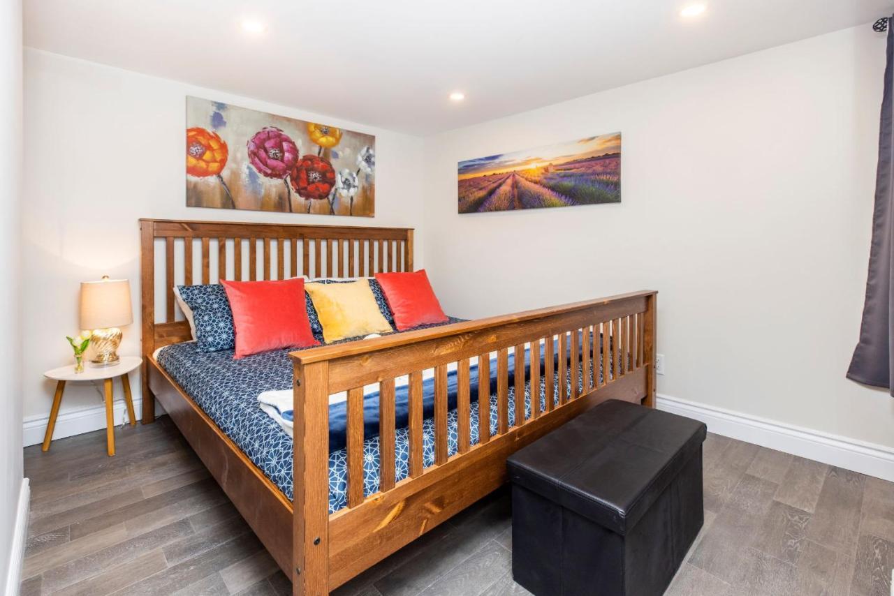 Prime Location - 1Br Basement Suite With Complimentary Netflix! Ottawa Exteriör bild